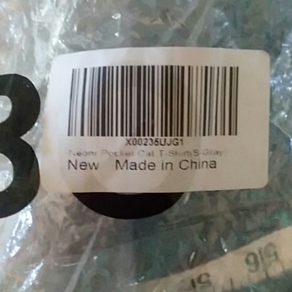 Bad Kitty Pocket T-shirt - Picture 9 of 9